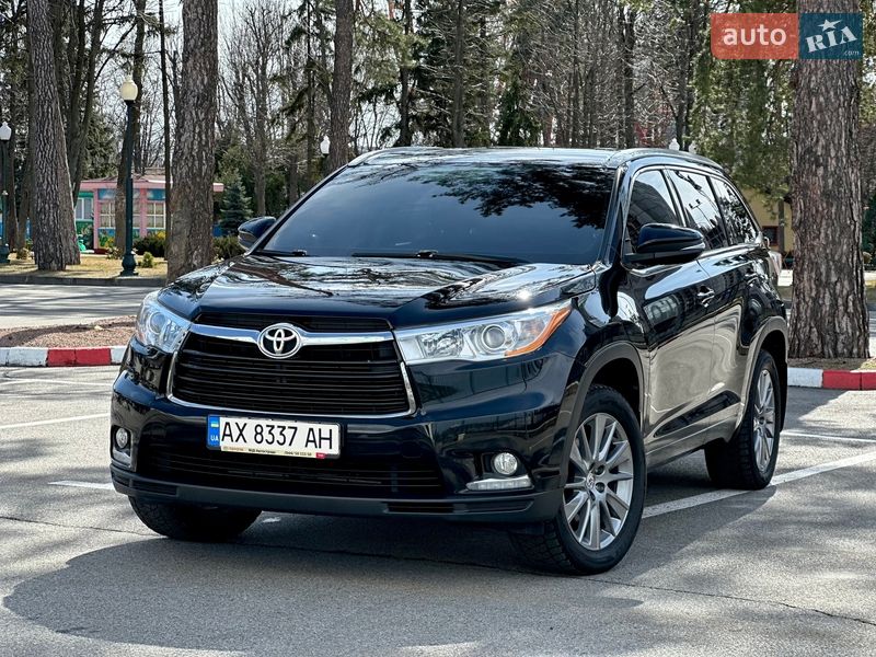 Позашляховик / Кросовер Toyota Highlander 2015 в Харкові