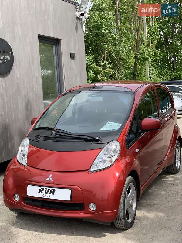 Хэтчбек Mitsubishi i-MiEV 2015 в Тернополе Хэтчбек Mitsubishi i-MiEV 2015 в Тернополе