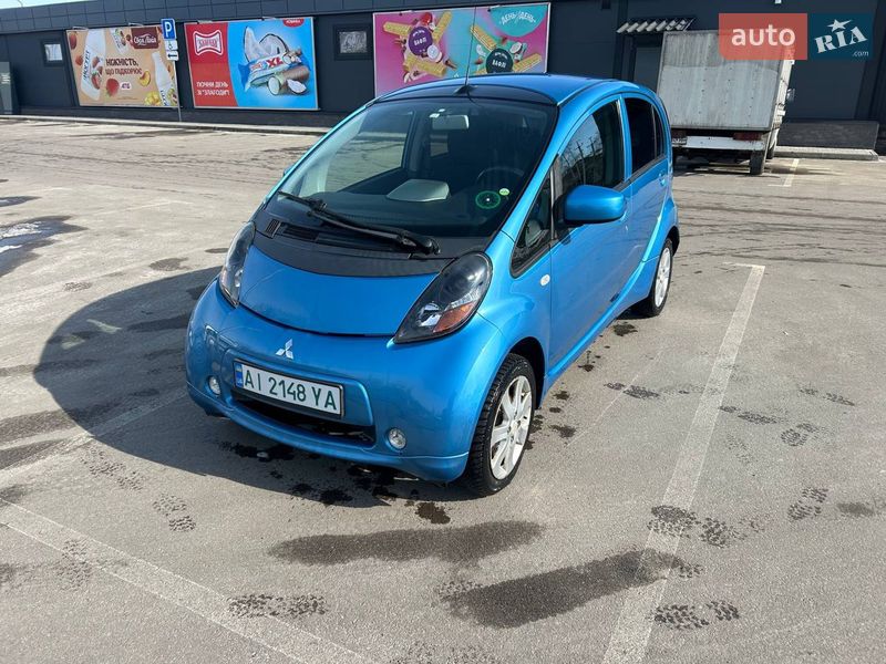 Хэтчбек Mitsubishi i-MiEV 2011 в Борисполе Хэтчбек Mitsubishi i-MiEV 2011 в Борисполе