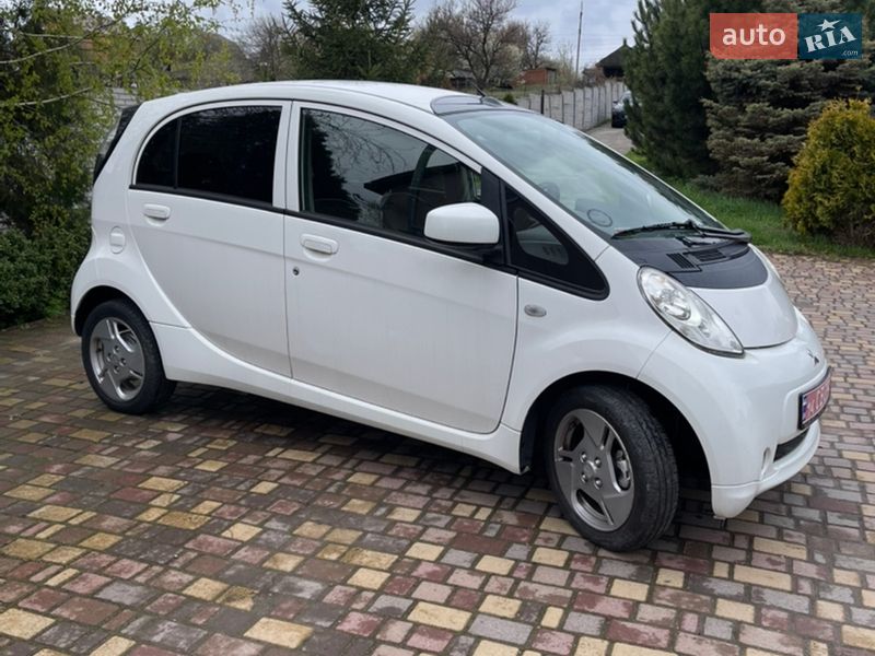 Хетчбек Mitsubishi i-MiEV 2014 в Дніпрі
