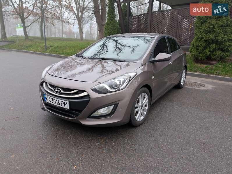Хетчбек Hyundai i30 2012 в Харкові