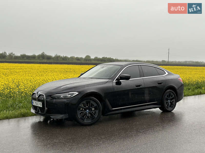 Купе BMW i4 2023 в Львове