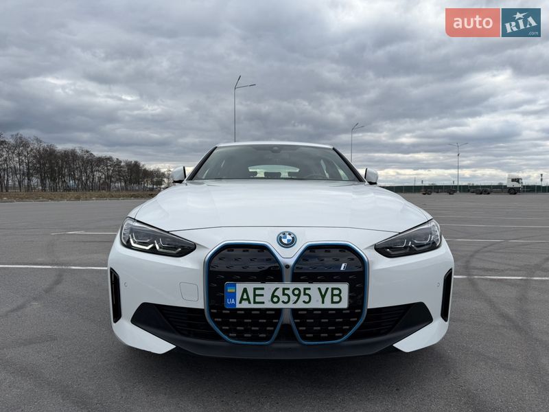 Купе BMW i4 2024 в Днепре Купе BMW i4 2024 в Днепре