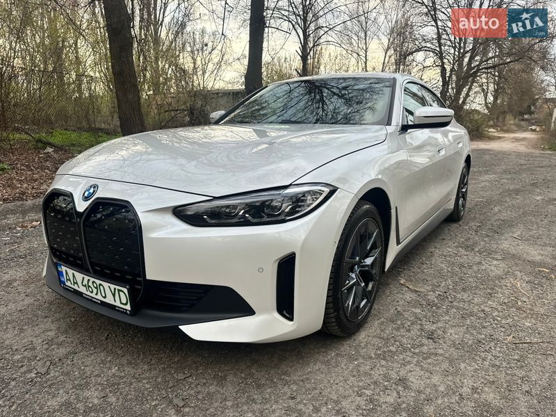 Купе BMW i4 2023 в Киеве
