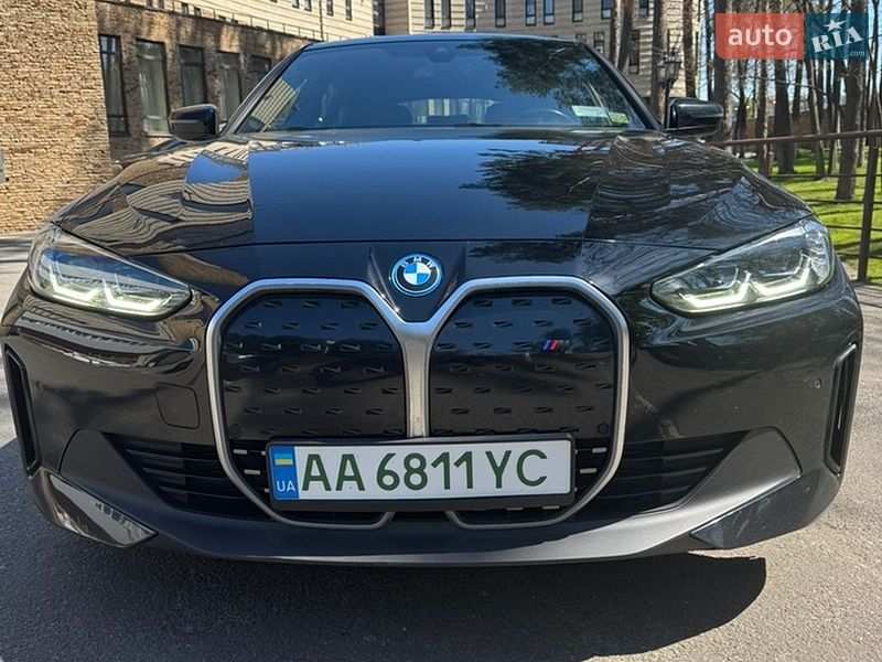 Купе BMW i4 2022 в Киеве Купе BMW i4 2022 в Киеве
