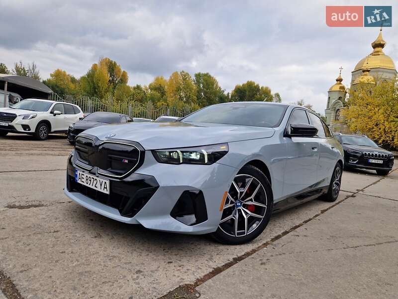 Седан BMW i5 2023 в Днепре