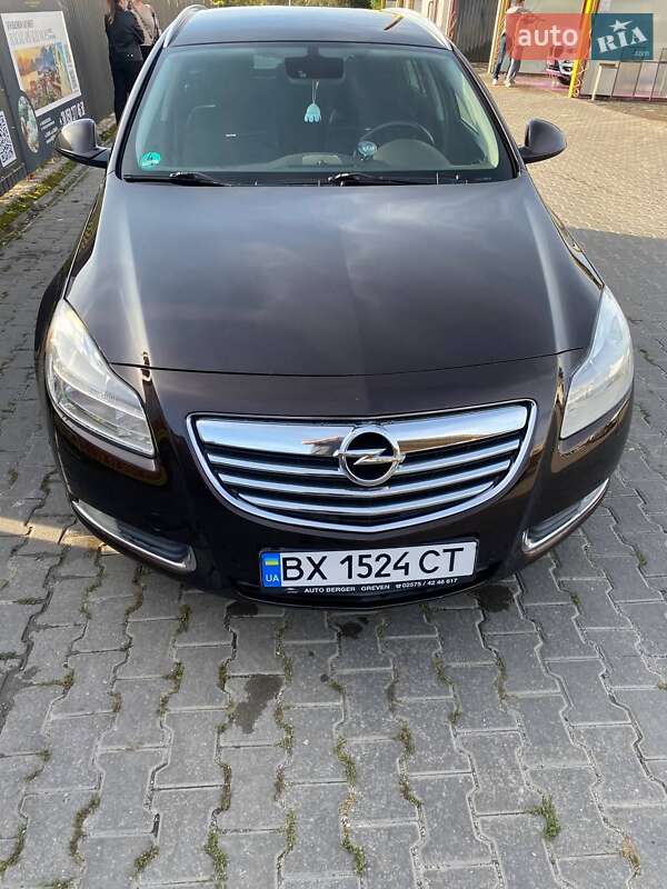 Универсал Opel Insignia 2012 в Хмельницком