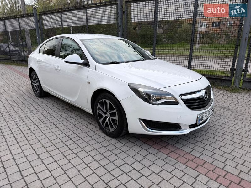Ліфтбек Opel Insignia 2016 в Запоріжжі