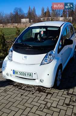 Хетчбек Peugeot iOn 2018 в Рівному