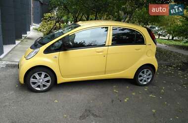 Хетчбек Peugeot iOn 2011 в Києві