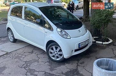 Хэтчбек Peugeot iOn 2012 в Черкассах Хэтчбек Peugeot iOn 2012 в Черкассах