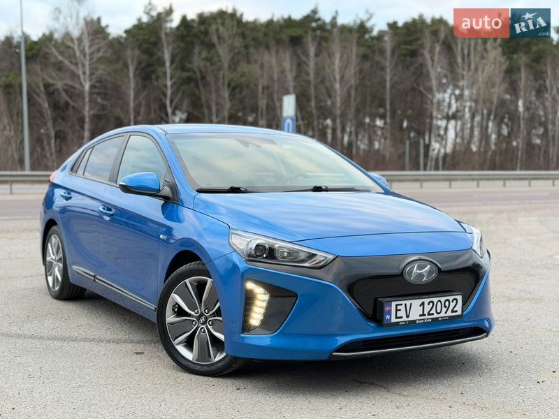 Лифтбек Hyundai Ioniq Electric 2017 в Радивилове