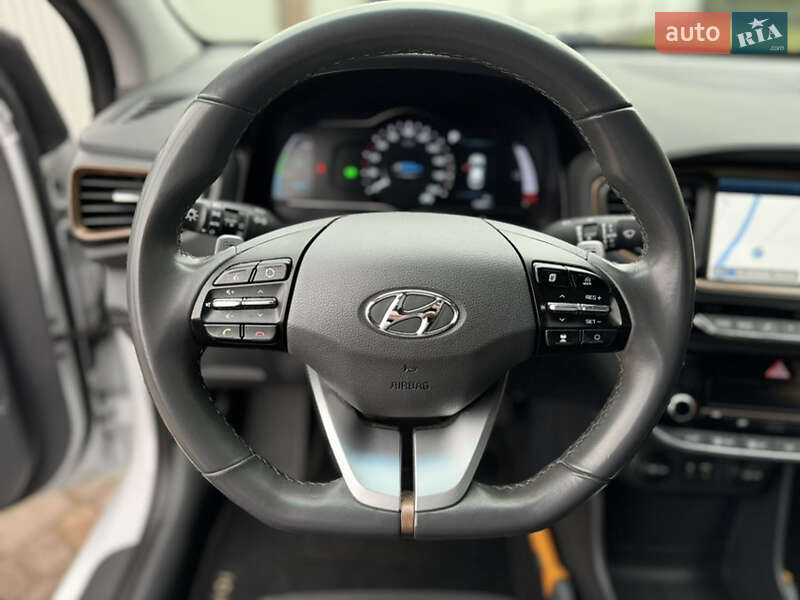 Лифтбек Hyundai Ioniq 2019 в Черновцах