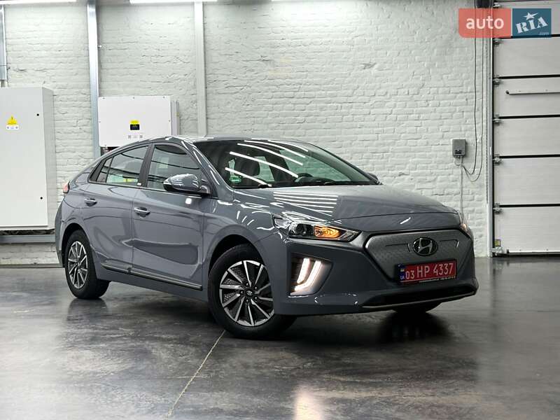Лифтбек Hyundai Ioniq 2021 в Луцке