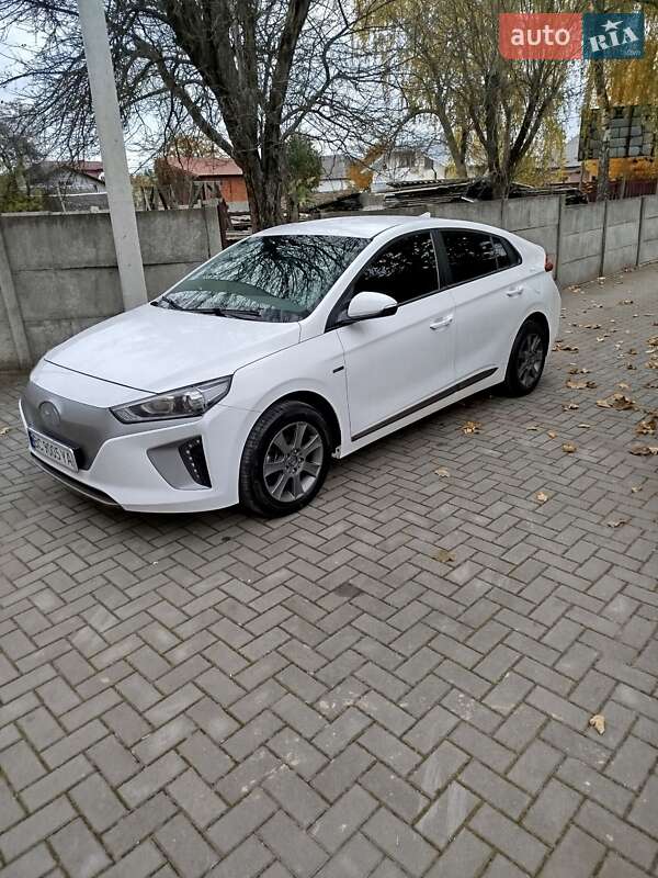 Хэтчбек Hyundai Ioniq 2017 в Бориславе