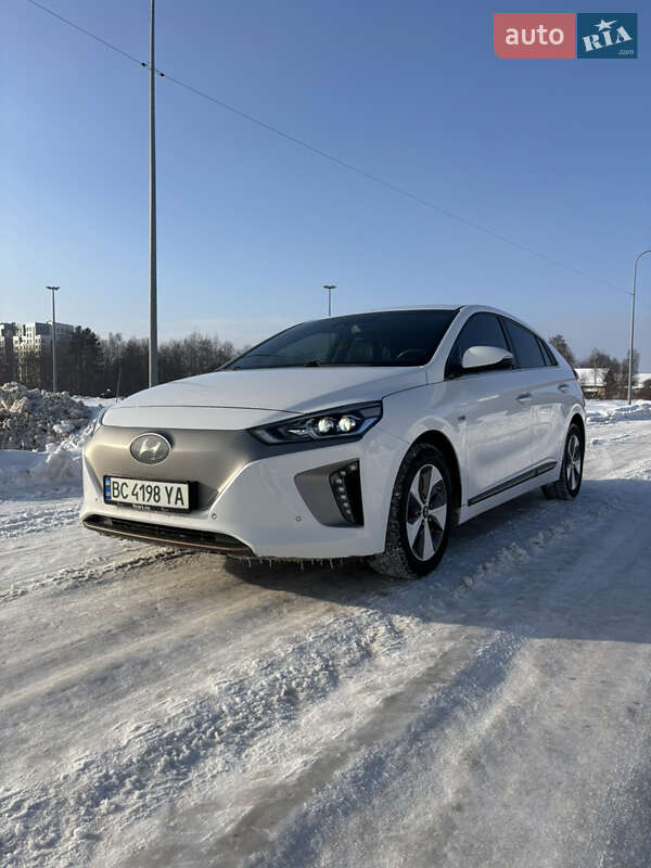Хэтчбек Hyundai Ioniq 2017 в Львове