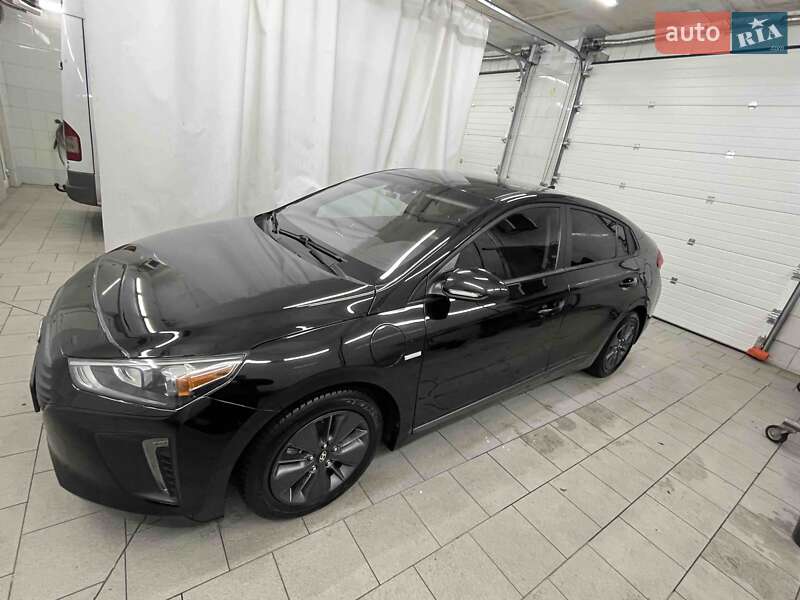 Хэтчбек Hyundai Ioniq 2018 в Обухове