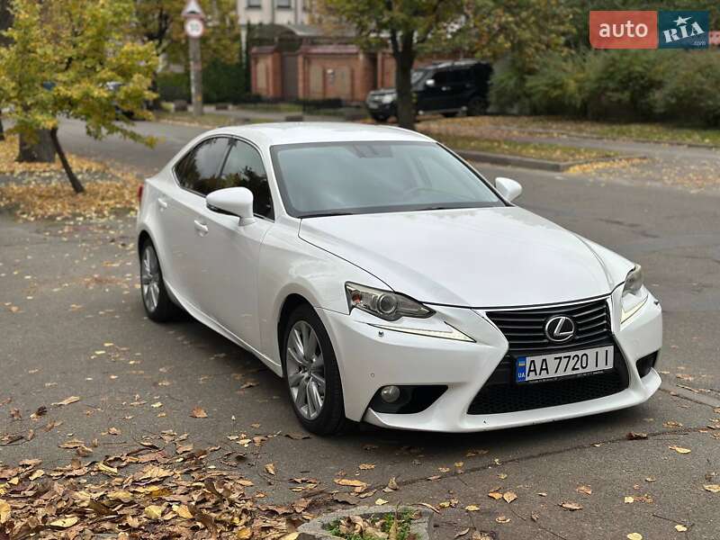 Седан Lexus IS 2013 в Киеве