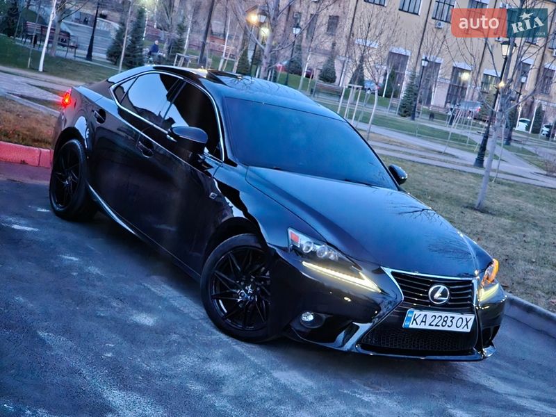 Седан Lexus IS 2014 в Киеве