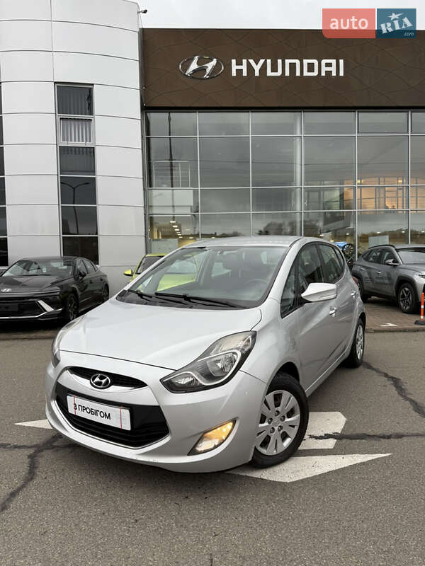 Хэтчбек Hyundai ix20 2012 в Киеве