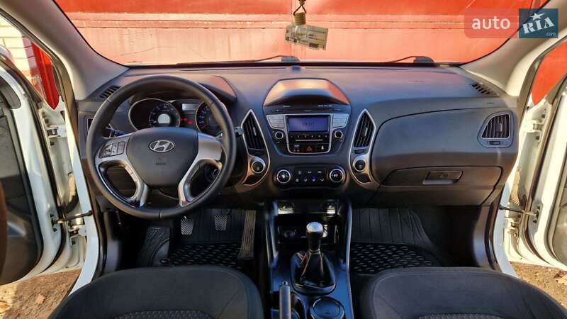 Позашляховик / Кросовер Hyundai ix35 2010 в Києві