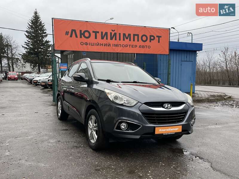 Внедорожник / Кроссовер Hyundai ix35 2010 в Сумах