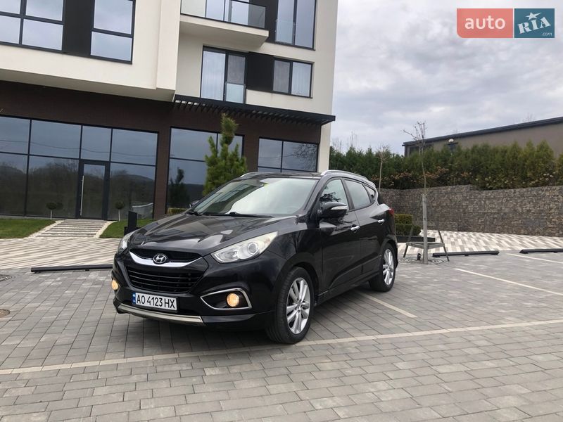 Внедорожник / Кроссовер Hyundai ix35 2010 в Ужгороде