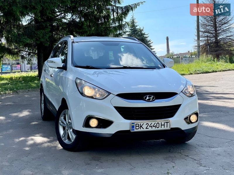 Внедорожник / Кроссовер Hyundai ix35 2010 в Ровно