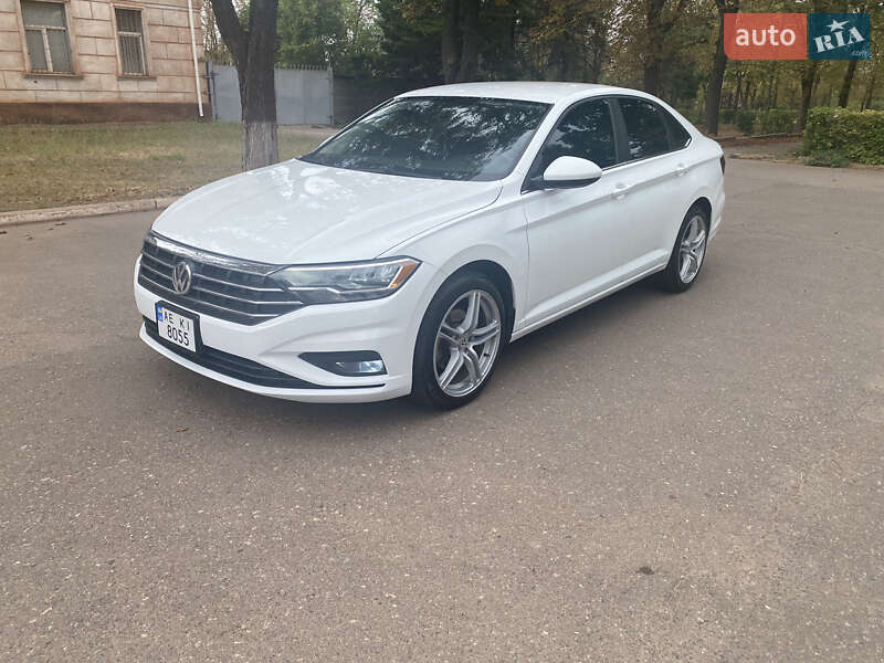 Седан Volkswagen Jetta 2018 в Кривом Роге Седан Volkswagen Jetta 2018 в Кривом Роге
