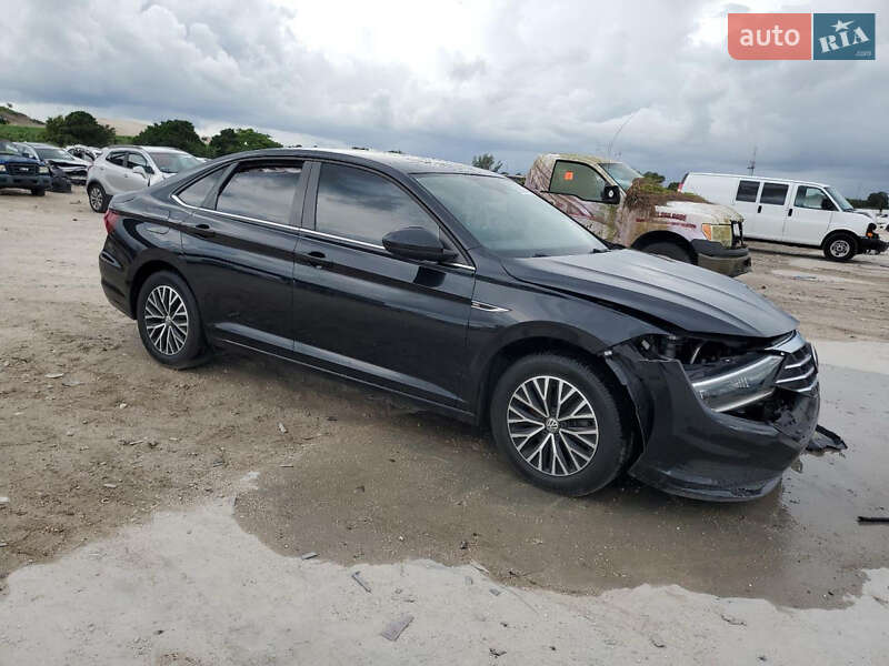 Седан Volkswagen Jetta 2019 в Луцке