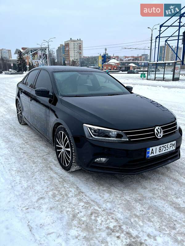 Седан Volkswagen Jetta 2016 в Харькове