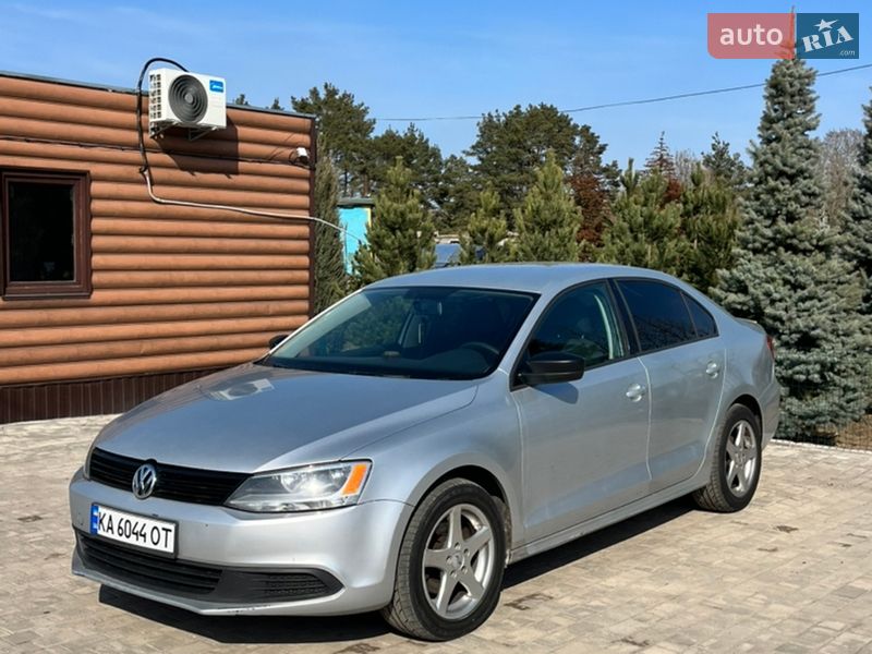 Седан Volkswagen Jetta 2011 в Святопетровское