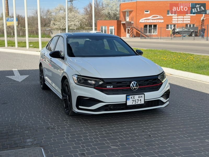 Седан Volkswagen Jetta 2019 в Днепре
