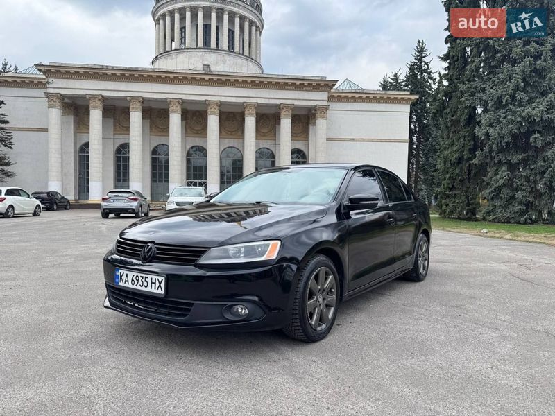 Седан Volkswagen Jetta 2013 в Киеве
