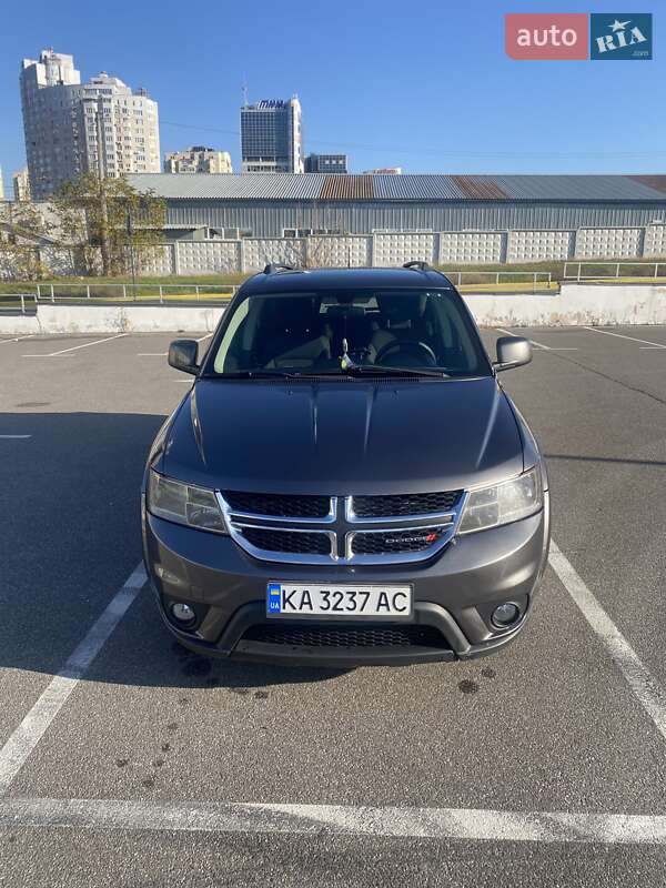 Внедорожник / Кроссовер Dodge Journey 2014 в Киеве