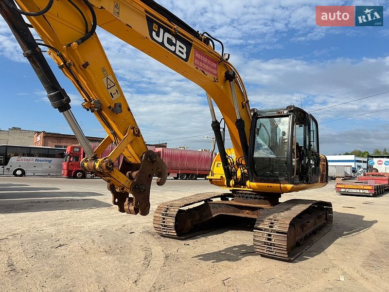 Гусеничный экскаватор JCB JS 240NC 2012 в Львове