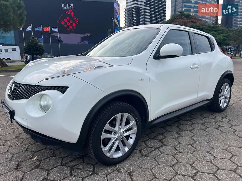 Позашляховик / Кросовер Nissan Juke 2014 в Києві