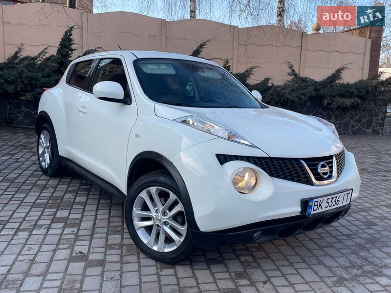 Внедорожник / Кроссовер Nissan Juke 2012 в Ровно