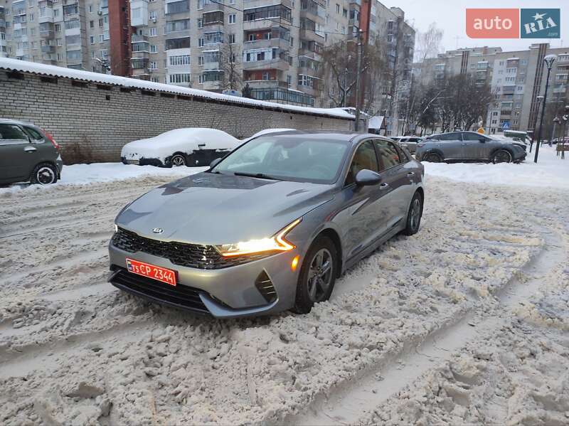 Седан Kia K5 2020 в Львове