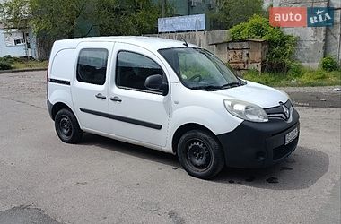 Вантажопасажирський фургон Renault Kangoo 2015 в Дніпрі