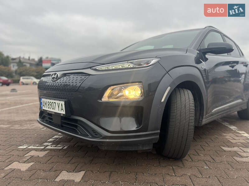 Внедорожник / Кроссовер Hyundai Kona 2020 в Житомире