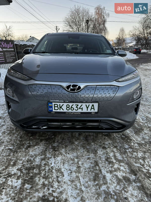 Внедорожник / Кроссовер Hyundai Kona 2019 в Ровно