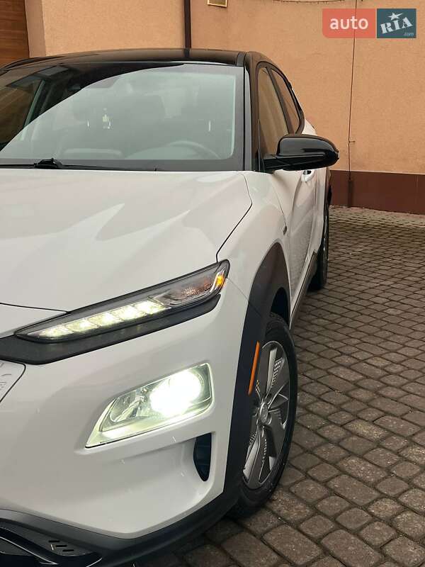 Внедорожник / Кроссовер Hyundai Kona 2019 в Ужгороде