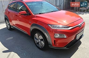 Внедорожник / Кроссовер Hyundai Kona 2019 в Клевани