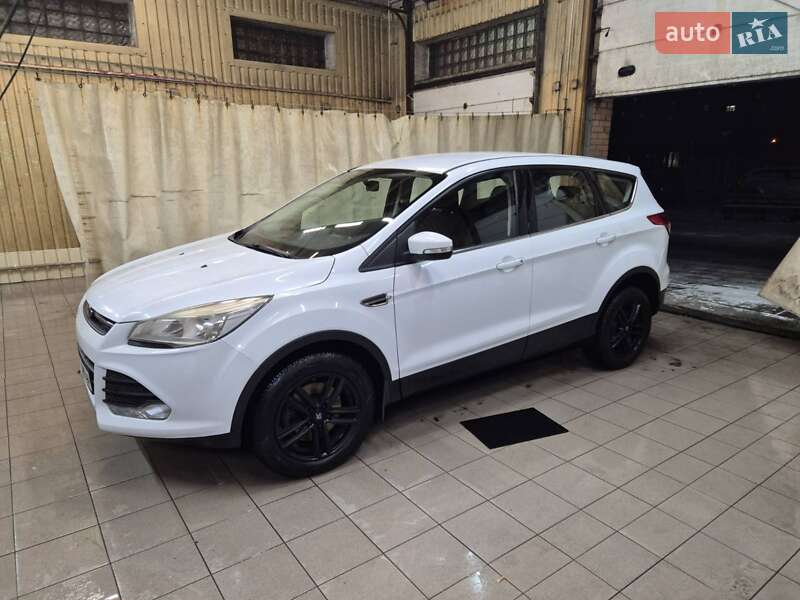 Внедорожник / Кроссовер Ford Kuga 2014 в Киеве