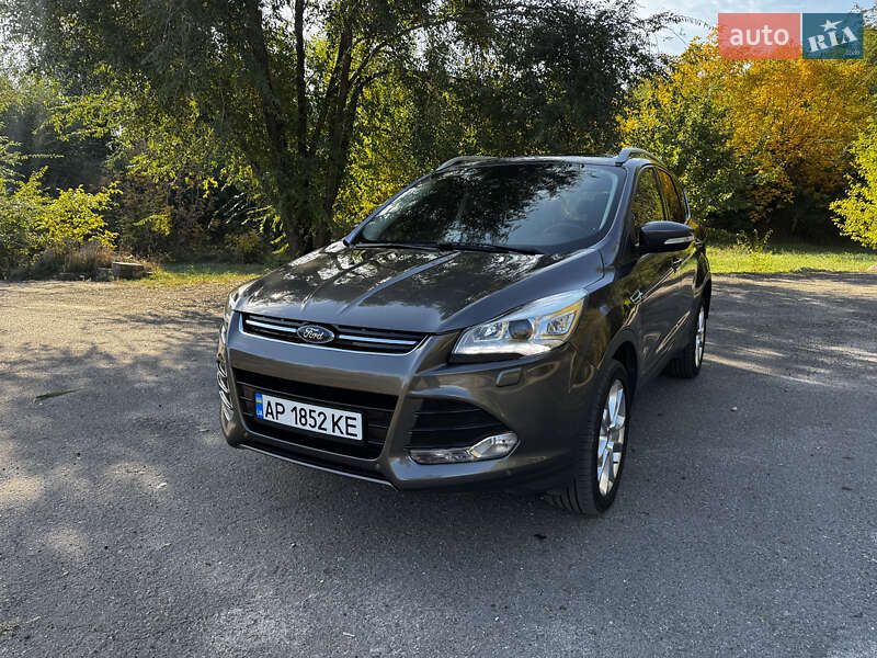 Внедорожник / Кроссовер Ford Kuga 2015 в Запорожье