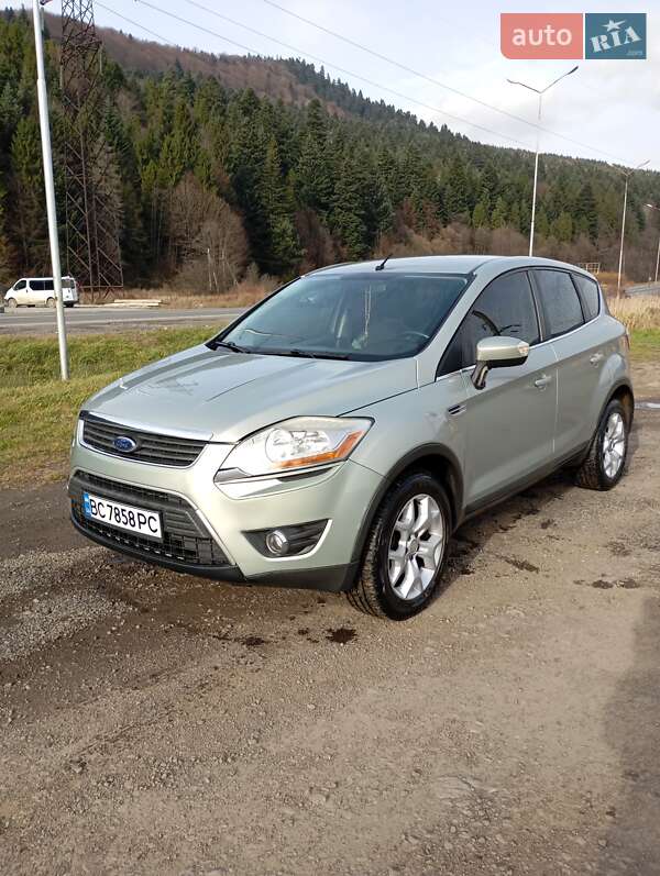 Внедорожник / Кроссовер Ford Kuga 2010 в Сколе Внедорожник / Кроссовер Ford Kuga 2010 в Сколе