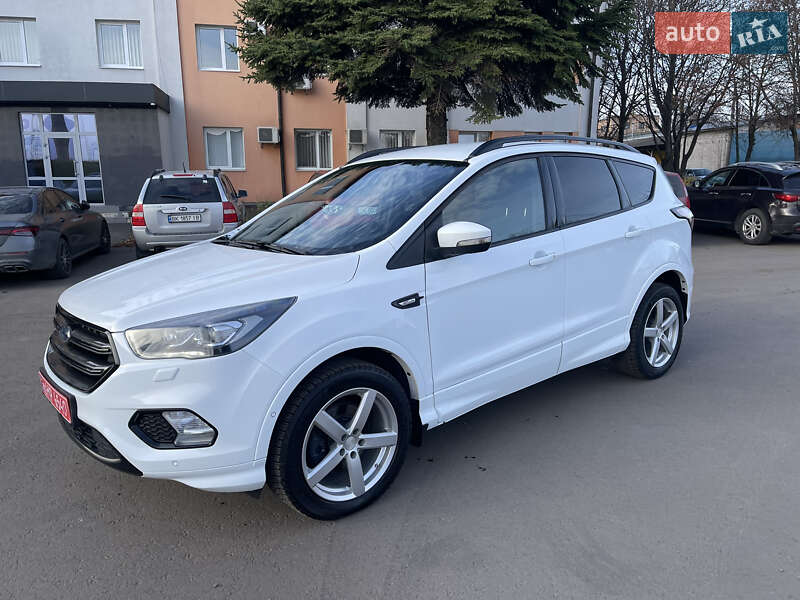 Внедорожник / Кроссовер Ford Kuga 2019 в Ровно Внедорожник / Кроссовер Ford Kuga 2019 в Ровно