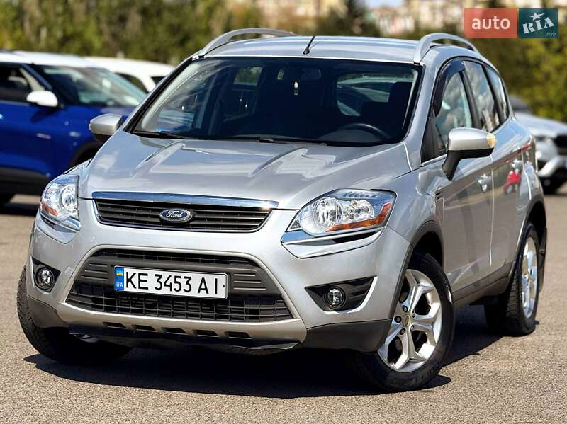 Внедорожник / Кроссовер Ford Kuga 2010 в Кривом Роге Внедорожник / Кроссовер Ford Kuga 2010 в Кривом Роге