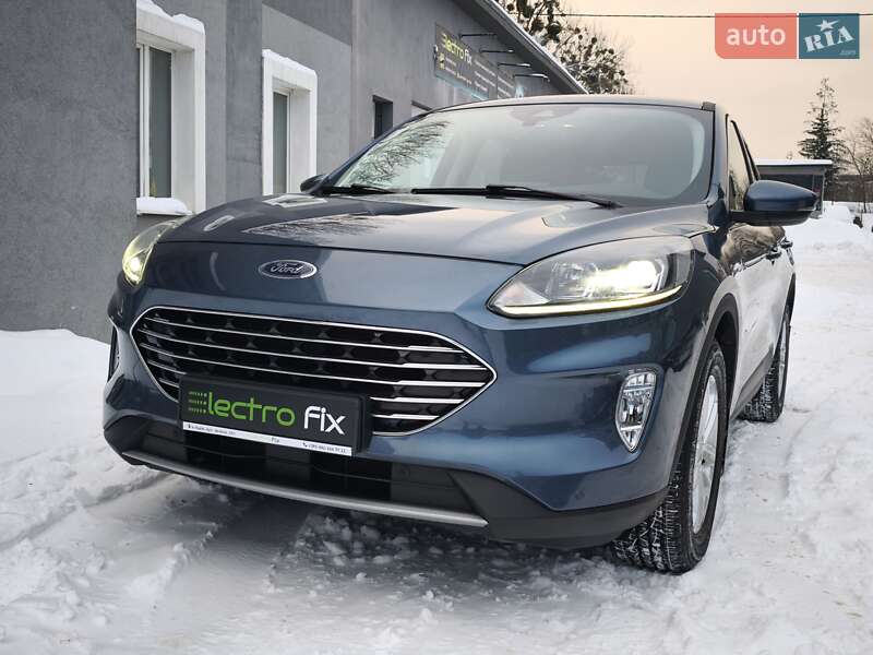 Внедорожник / Кроссовер Ford Kuga 2020 в Львове
